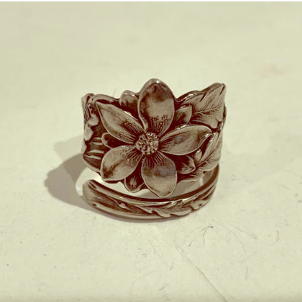 Vintage sterling silver spoon flower ring colorado